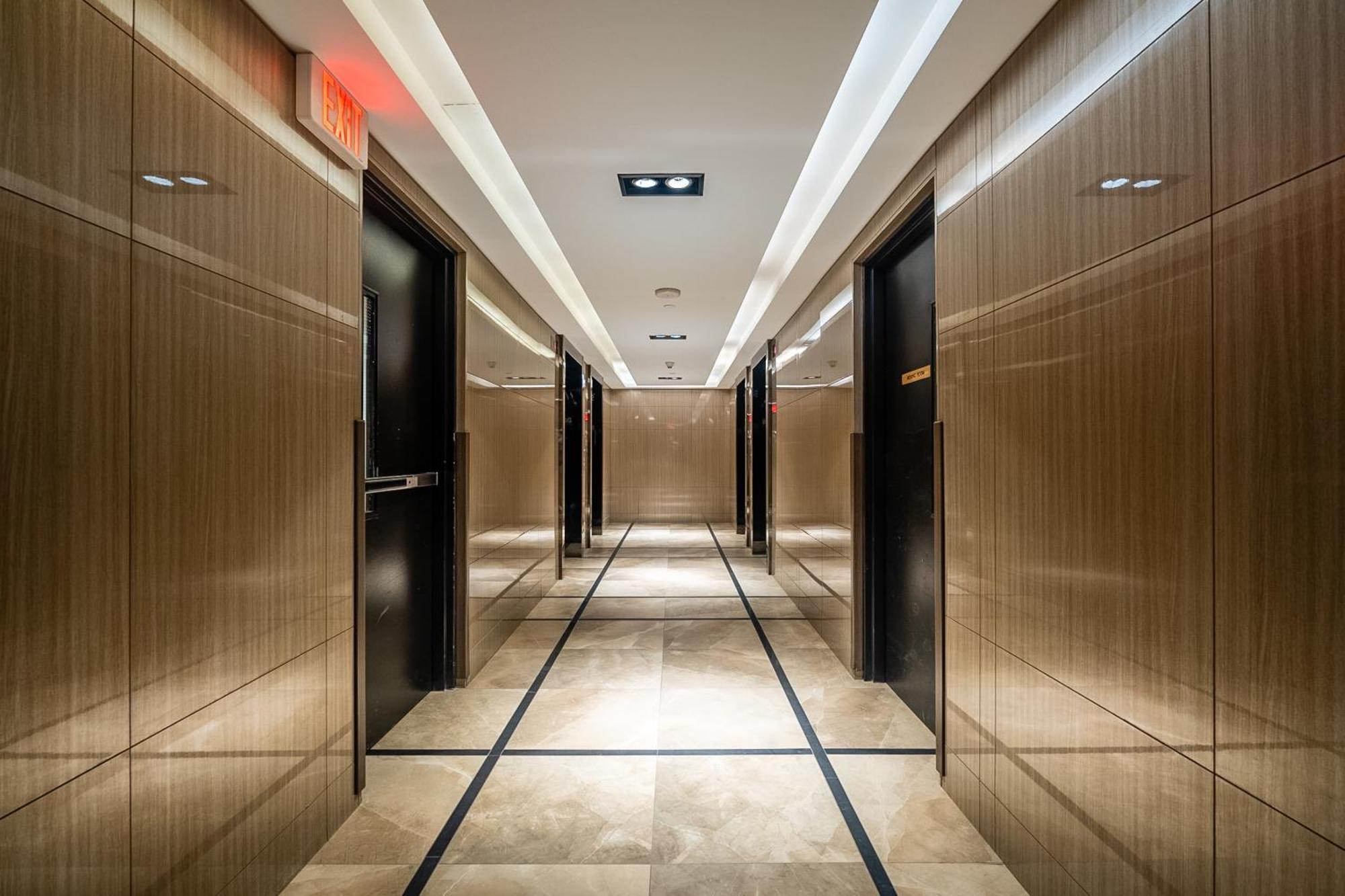 Modern Dunfield Ave Condos By Globalstay Toronto Extérieur photo